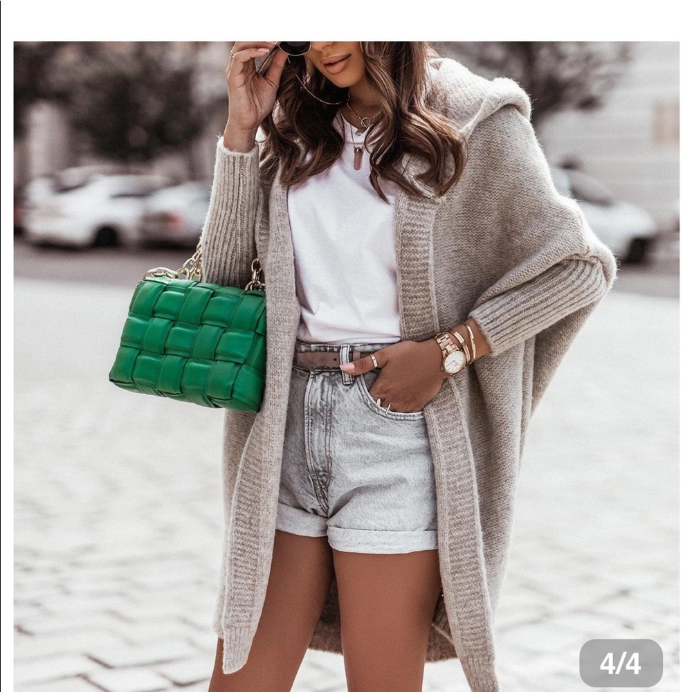 Casual open front hooded cardigan.